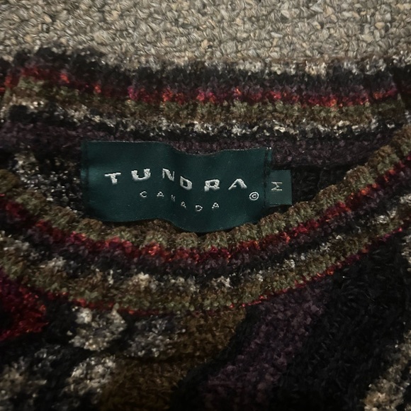 Multicolor Zigzag Pattern Sweater - Picture 3 of 3